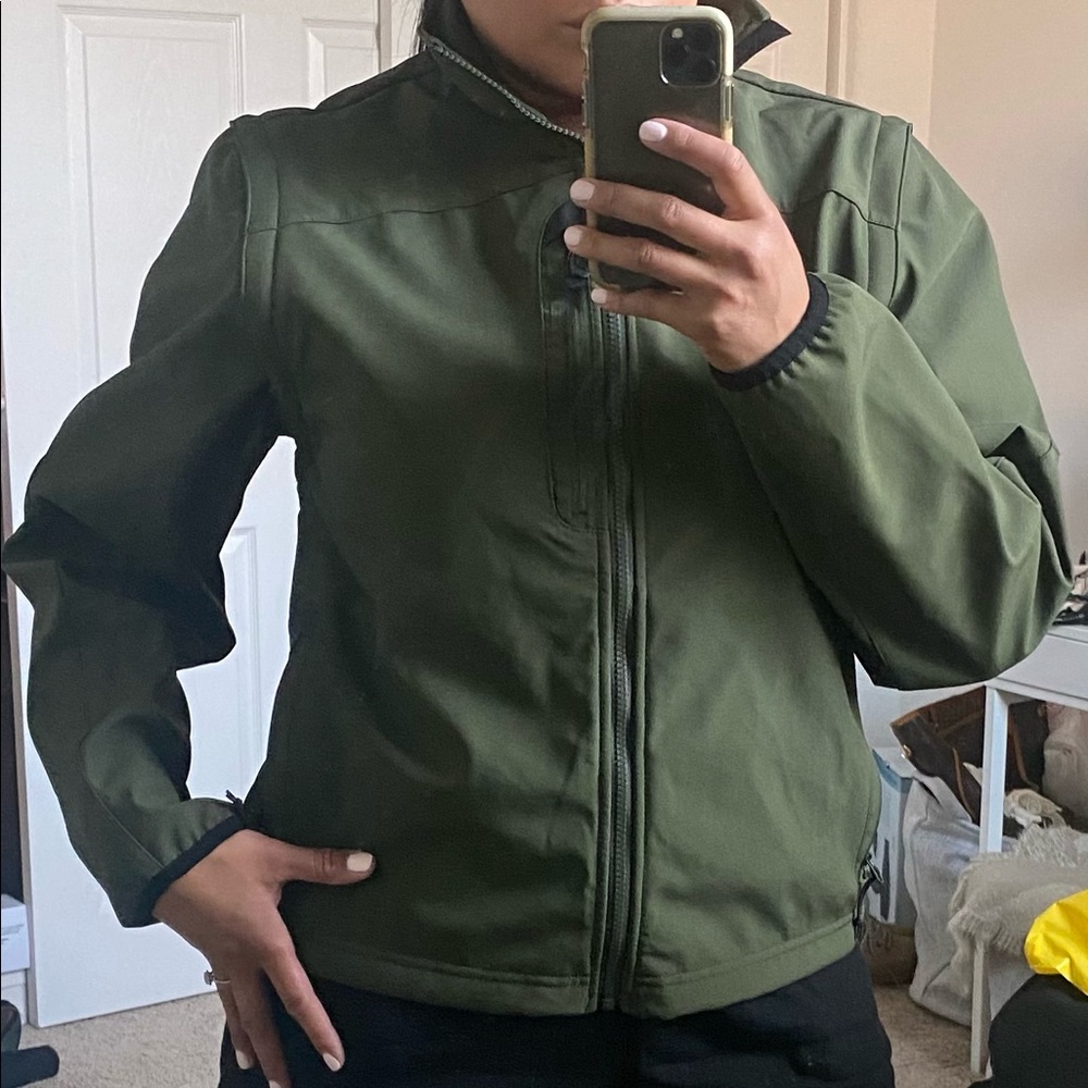 Mens medium soft shell 5.11 jacket